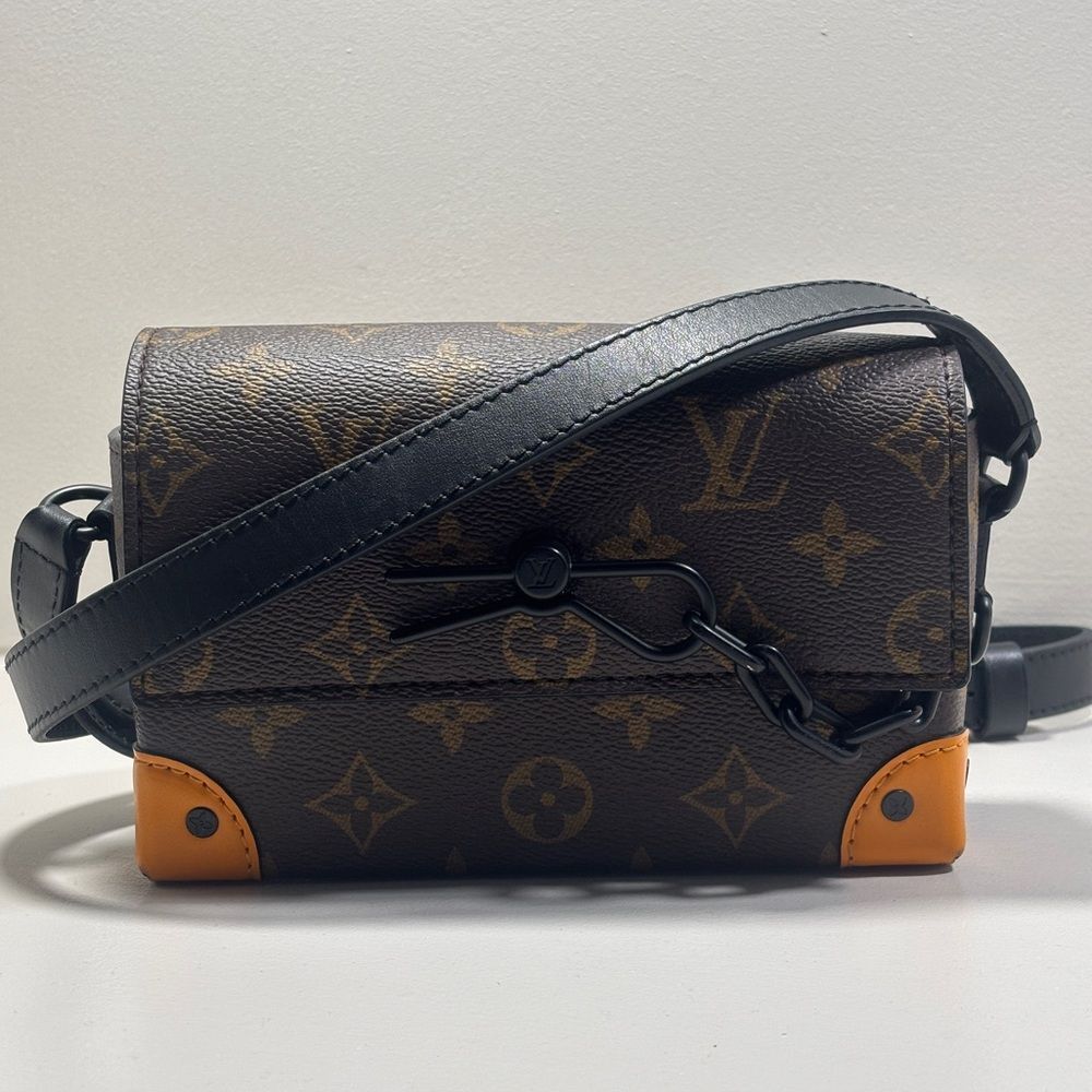 Louis Vuitton Wearable Wallet